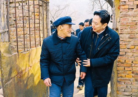 ��С������Ȩ�߷�ο������Ⱥ��