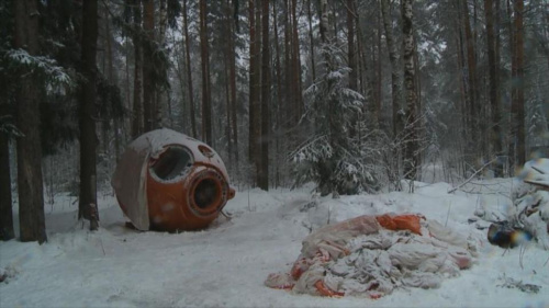 ����ͼ��Ӣ���Ա��̫�մ�ƹ������ѧ������Һ����̫���е�״̬��