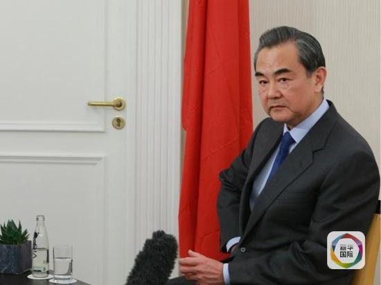 �⽻��������