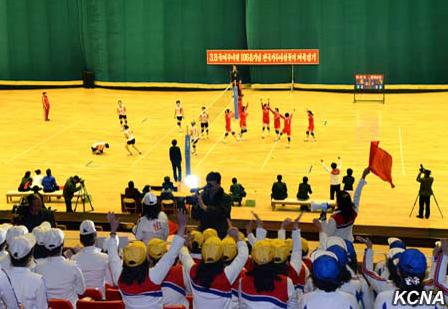 �ݱ���������ƽ���к͸�����360����ѡ��ǰ���μ�����ƹ������ȭ�����ȴ���Ϸ�ȸ���������Ϸ���ֱ�����