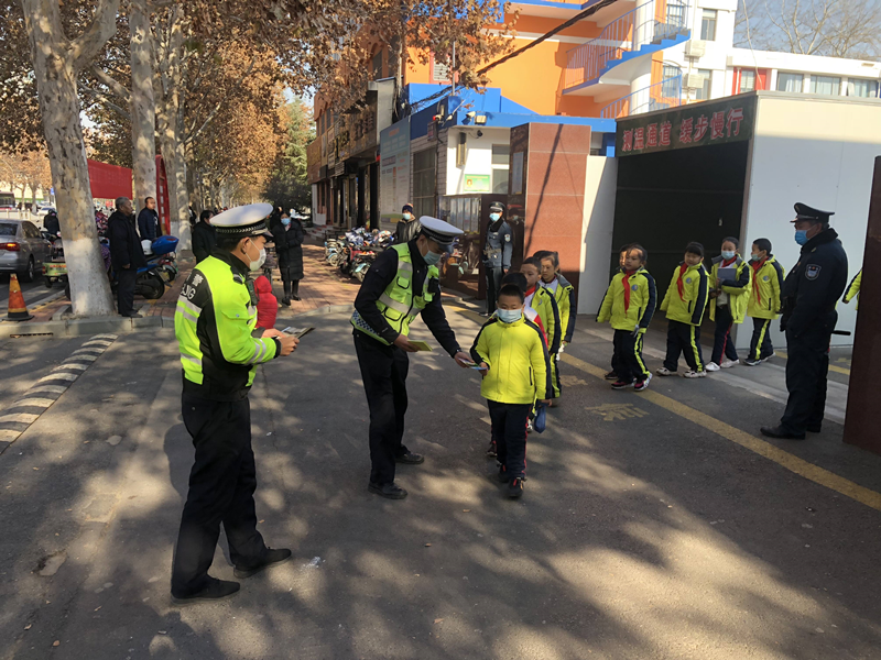 ��̨������ӽ�ѧУ��չ��ͨ��ȫ�����