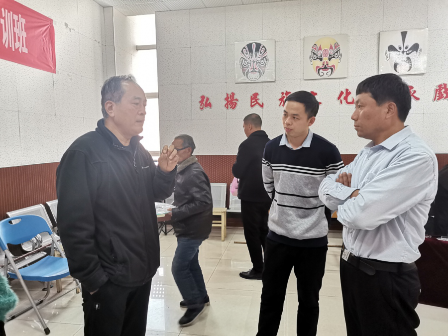 ����ʱ������ʵ���� ��Ϸ�������»���������ڼ��ſڡ� ��̨���Ļ�������һ����ѧϰ��