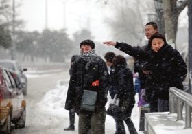 ÿ����ѩ�죬���ѵ���������ͻ����ͼ/IC 