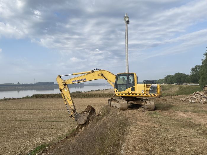 ���������Ŀ�£����ϻƺ��˷ܶ��ڴ���