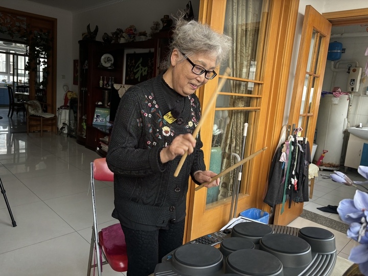 ���ϡ�90�󡱳������̣�����ѧ�赸&nbsp;��ϡ����ӹ�