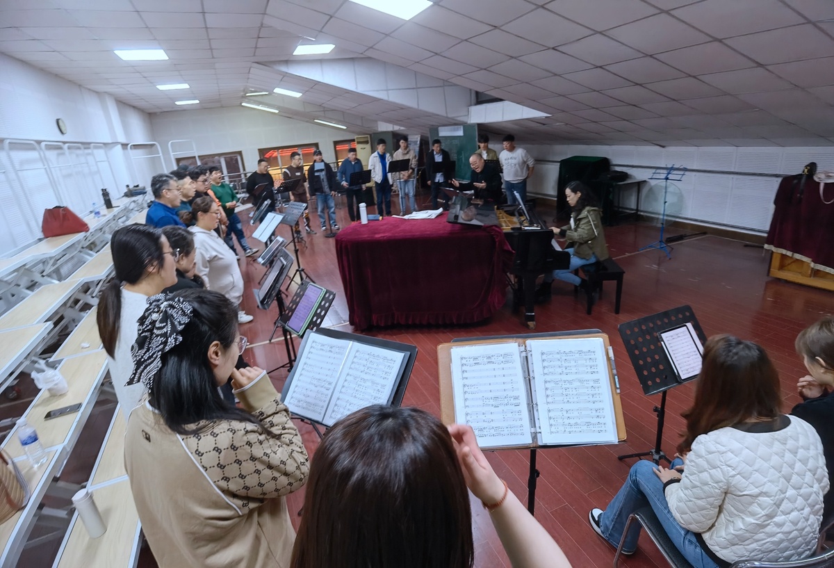 �ൺҹУ����Ȧ���������Ļ�ҹ����