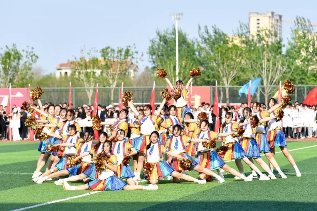 ɽ���ڶ�ҽ�ƴ�ѧ��ҽ�����ںϹ������������·�ʽ