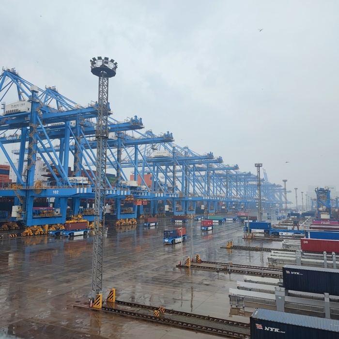 ƴ���ã�ɽ���ڸۿ��ϼ�����