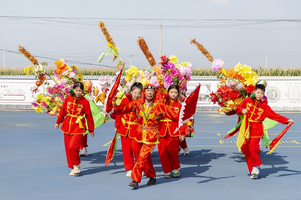 ����������أ�̧�š����ܡ���У԰