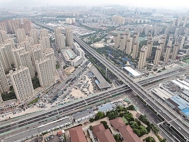 ����·�����������ൺ��ͨ����չ������ռ䡱