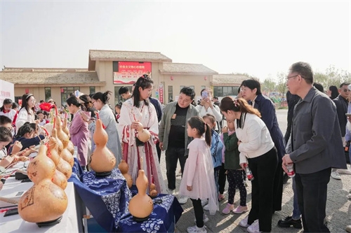 ��̨��ѧ�����������ɹ�չ�߻�̨��ѧ�������顱����������ʵ��������չʾ��ɹ��ٰ�