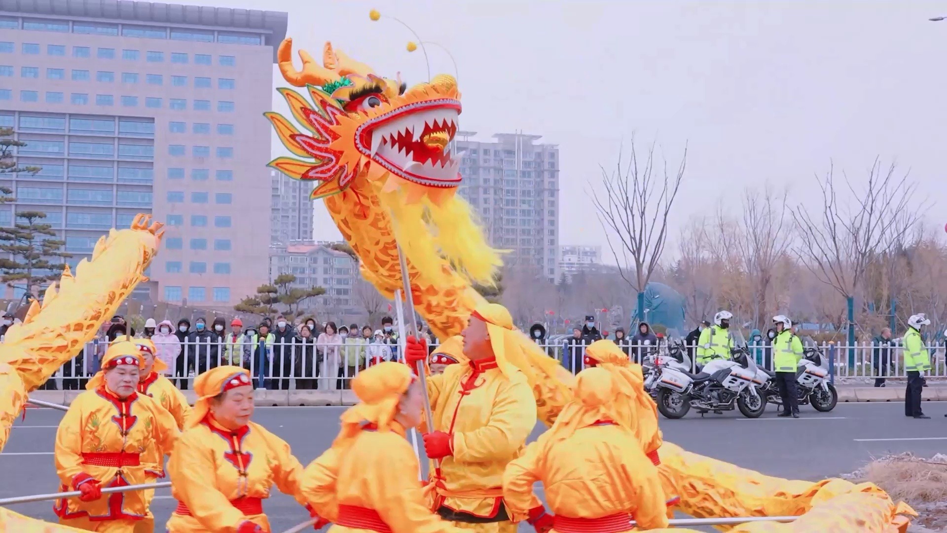 �ൺ�����У����׻���������̡�&nbsp;���С��ϲ������