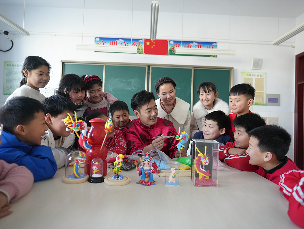 ����������������ܽ�У԰&nbsp;���Ź�����